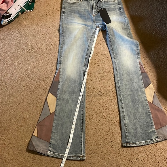 - NWT Driftwood Farrah Flare Cowgirl Jeans 30 - Picture 7 of 11